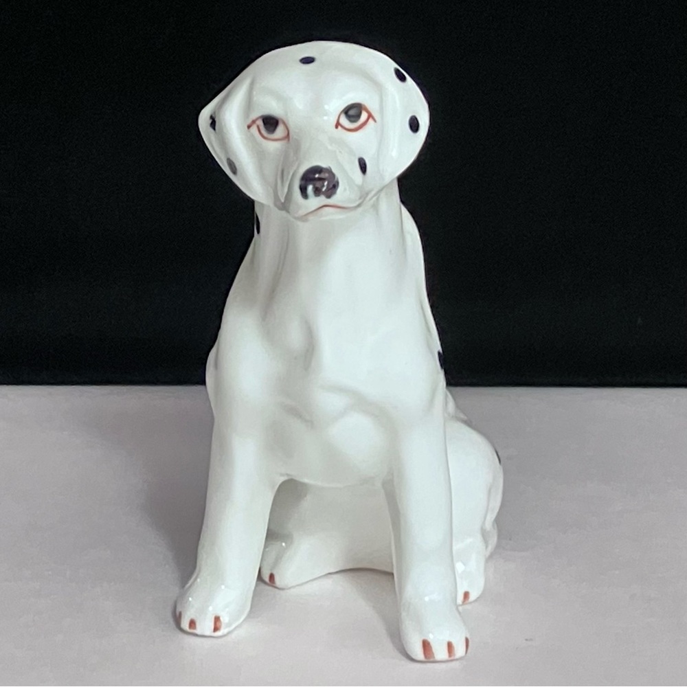 DALMATIAN DOG Bone China Figurine / VINTAGE Hand Painted / 3.5 INCHES